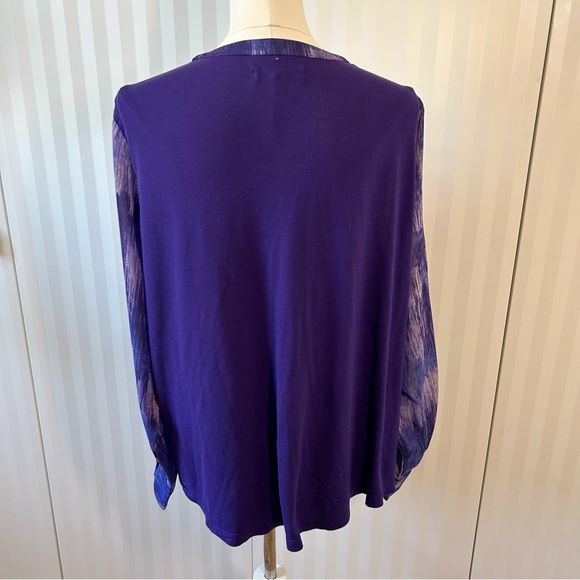 Relativity purple pattern button down blouse FLAW Size 1X - Picture 3 of 11